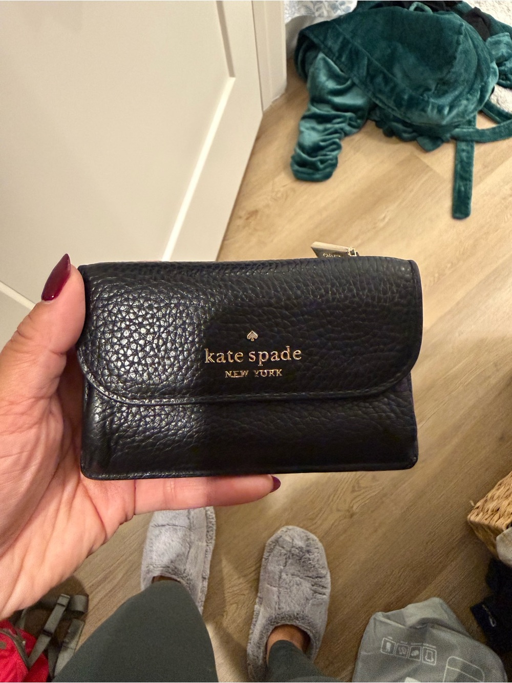 kate spade black pebbled leather trifold wallet with gold logo